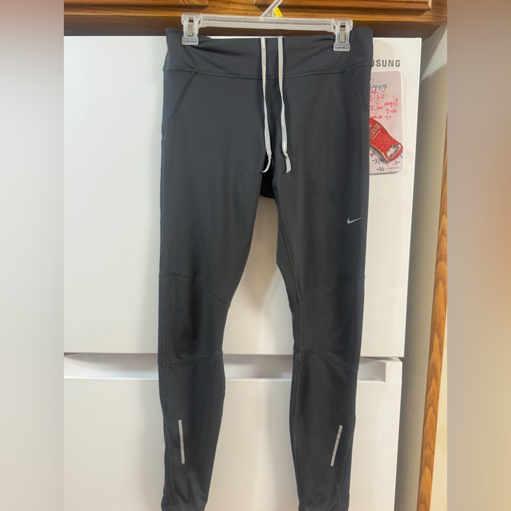 Nike womens Charcoal Gray Leggings